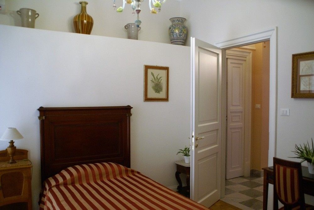 Palazzo Benso Bed & Breakfast Palermo Exterior photo