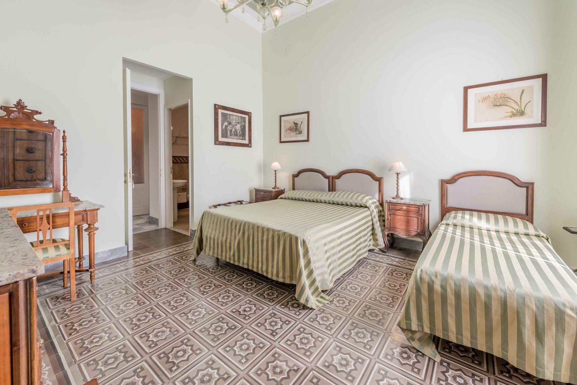 Palazzo Benso Bed & Breakfast Palermo Exterior photo