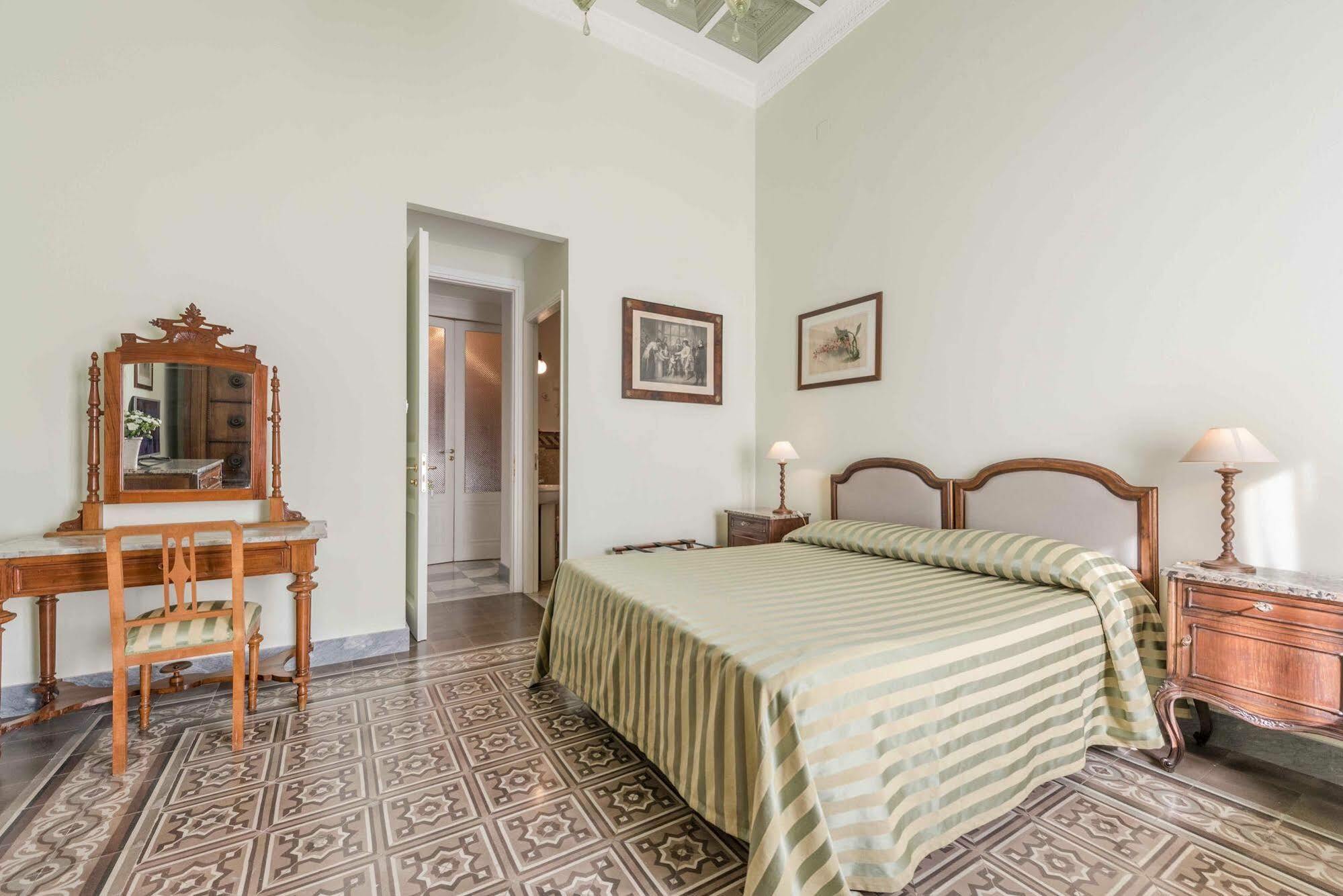 Palazzo Benso Bed & Breakfast Palermo Exterior photo